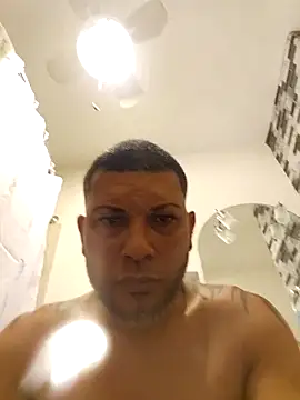 Snapshot of tropikboy chatting on February 27, 2026, 9:53 am tropikboy online show from February 27, 2026, 9:53 am