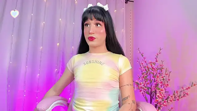 rosseblondee online show from September 15, 2025, 9:37 pm