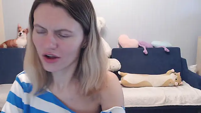 night is dark online show from October 15, 2025, 1:41 pm