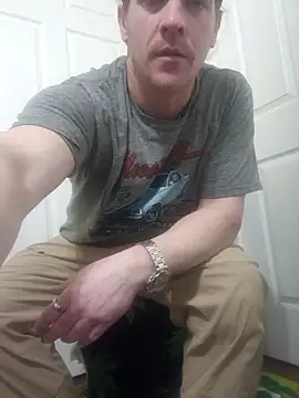 Snapshot of FUNINWV9 chatting on February 15, 2026, 12:15 pm FUNINWV9 online show from February 15, 2026, 12:15 pm