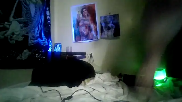 Snapshot of FUNINWV9 chatting on February 28, 2026, 2:17 pm FUNINWV9 online show from February 28, 2026, 2:17 pm