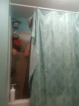 Snapshot of FUNINWV9 chatting on February 16, 2026, 11:35 pm FUNINWV9 online show from February 16, 2026, 11:35 pm