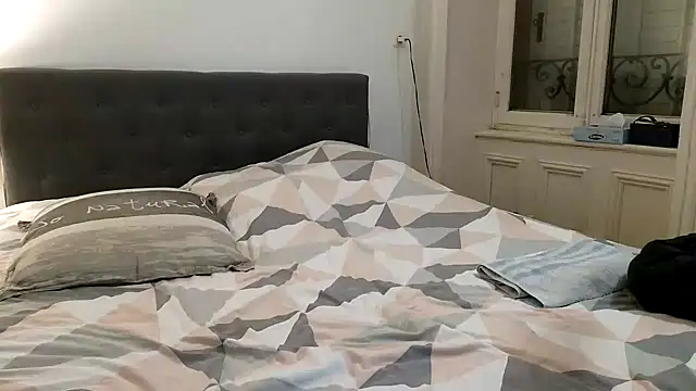 MissLilooo online show from March 2, 2025, 8:46 pm