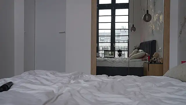 Snapshot of ibiddi chatting on February 14, 2026, 10:59 am ibiddi online show from February 14, 2026, 10:59 am