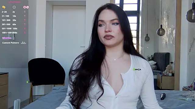Snapshot of ibiddi chatting on March 4, 2025, 2:53 pm ibiddi online show from March 4, 2025, 2:53 pm