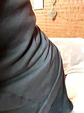 Lilybanx online show from October 19, 2025, 9:01 am