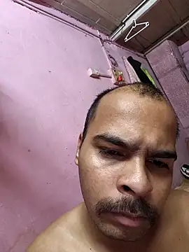 Vickyrajput009 online show from November 1, 2025, 12:21 pm