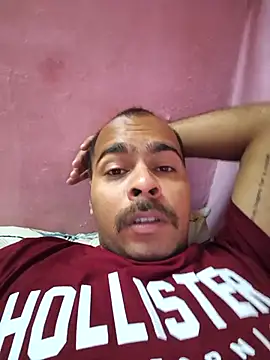 Vickyrajput009 online show from September 14, 2025, 11:32 am