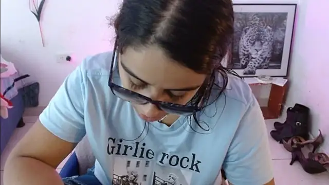 keyklin1 online show from March 20, 2026, 12:06 pm