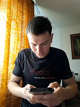 eusuntcichi online show from March 9, 2025, 10:08 am