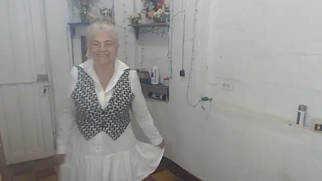 FunnyGrandma online show from August 5, 2026, 12:26 am