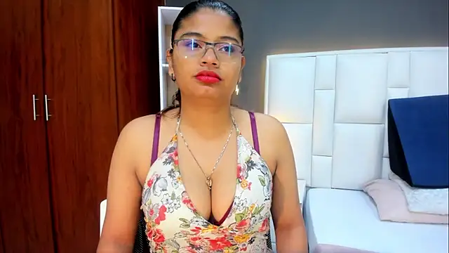 yeral2017 online show from November 26, 2025, 1:00 pm