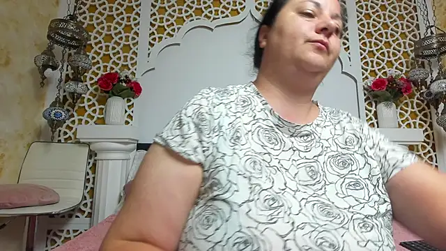 AleshaArabian online show from September 19, 2025, 2:48 am