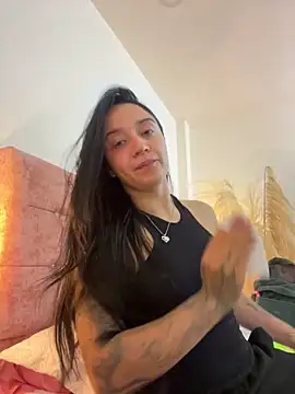 Snapshot of EmmyEvans1 chatting on March 1, 2025, 7:48 pm EmmyEvans1 online show from March 1, 2025, 7:48 pm