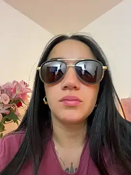 Snapshot of EmmyEvans1 chatting on February 22, 2025, 10:52 pm EmmyEvans1 online show from February 22, 2025, 10:52 pm