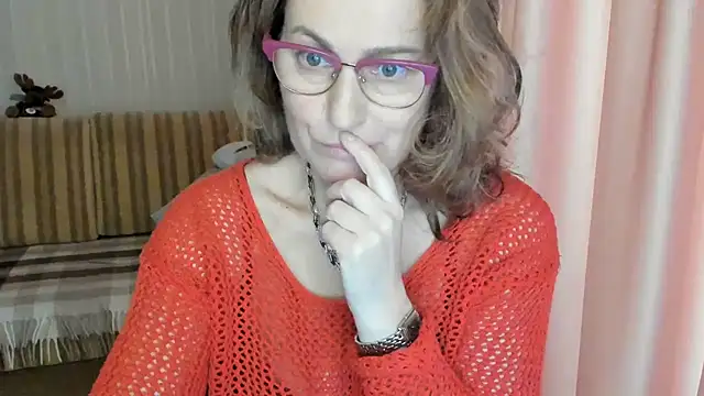 lauraoven online show from March 16, 2025, 11:38 am