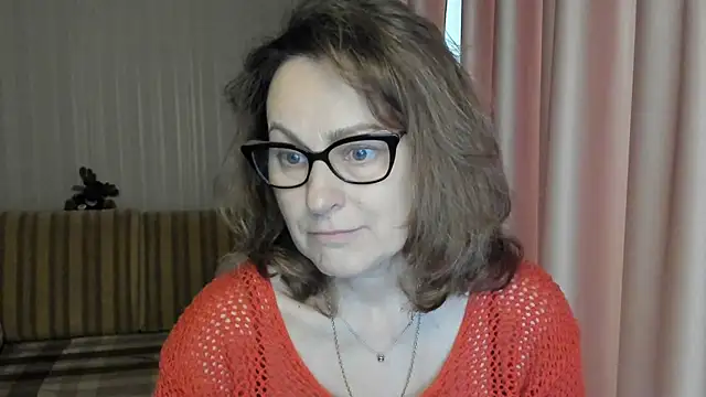 lauraoven online show from March 3, 2025, 10:38 am