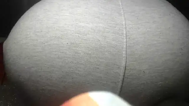 prettyangelsquirt online show from April 1, 2026, 2:02 am