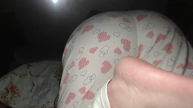 prettyangelsquirt online show from October 22, 2025, 2:05 pm