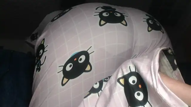 prettyangelsquirt online show from February 15, 2026, 8:19 pm