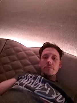 Antonio11111x online show from February 2, 2026, 12:20 am