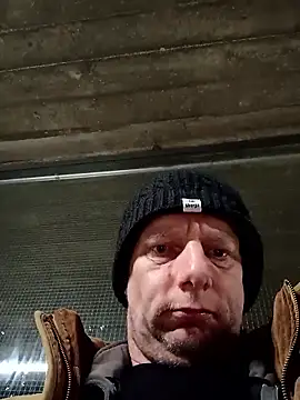 Kw8585kw online show from January 13, 2026, 8:02 pm