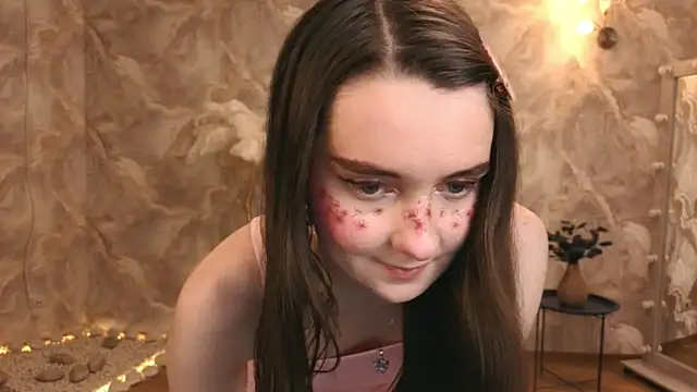 Snapshot of CloudGrace chatting on February 22, 2026, 6:20 pm CloudGrace online show from February 22, 2026, 6:20 pm