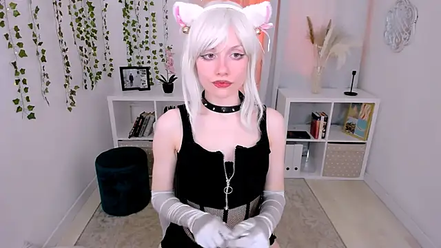 Bat Laughing online show from September 28, 2025, 6:37 pm