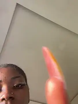 Sweetbootty online show from October 18, 2025, 3:25 pm