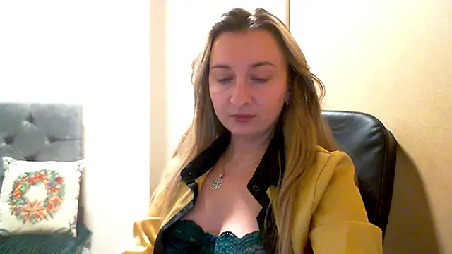 SusanCurt online show from February 5, 2026, 8:26 pm