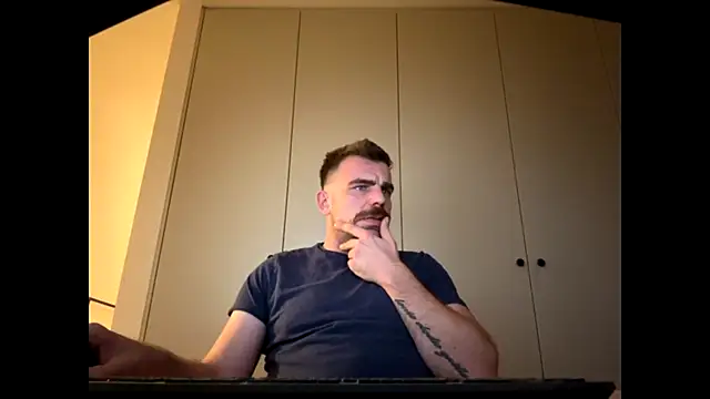 mrbigballs online show from October 25, 2025, 9:59 pm