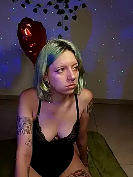 Rabit Snake online show from February 19, 2025, 3:28 am