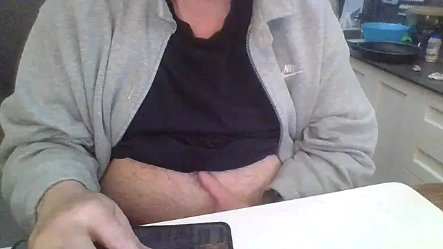 ANONIMO7735 online show from April 12, 2026, 10:29 am