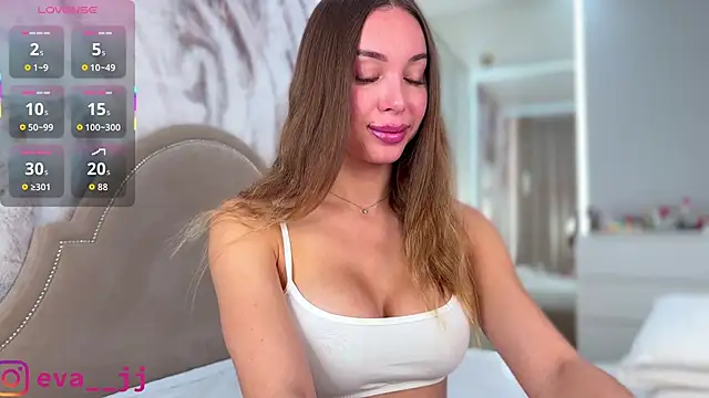 Eva JJ online show from October 18, 2025, 3:30 am