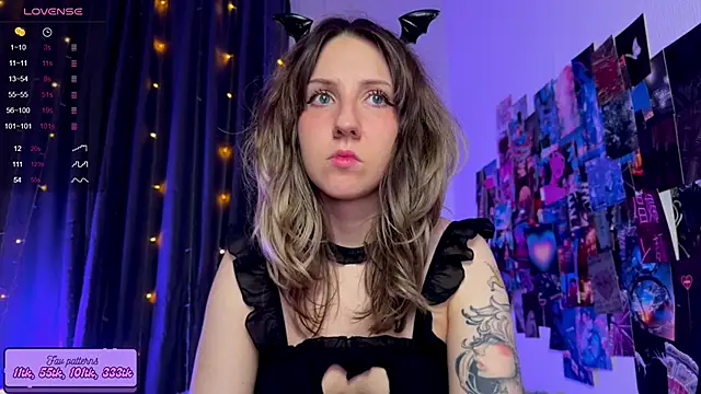 HotaruTomo online show from October 13, 2025, 5:09 am