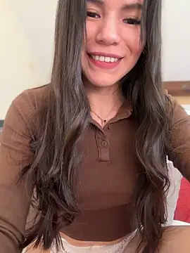 LalieFR online show from April 7, 2026, 10:50 am