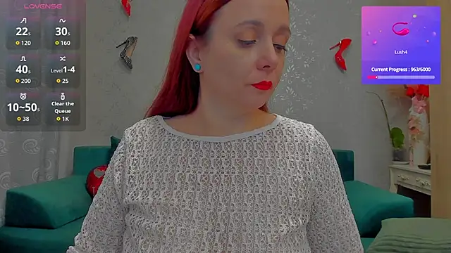 emilianna666 online show from December 3, 2025, 12:37 pm