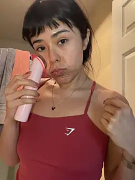 Evie-Luna online show from March 13, 2026, 5:51 pm