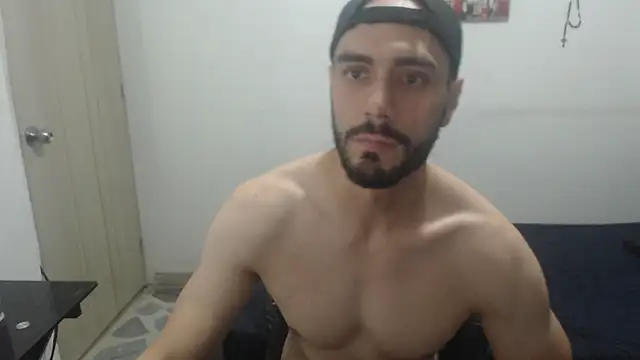 samuelgarcia  online show from September 28, 2025, 9:16 am