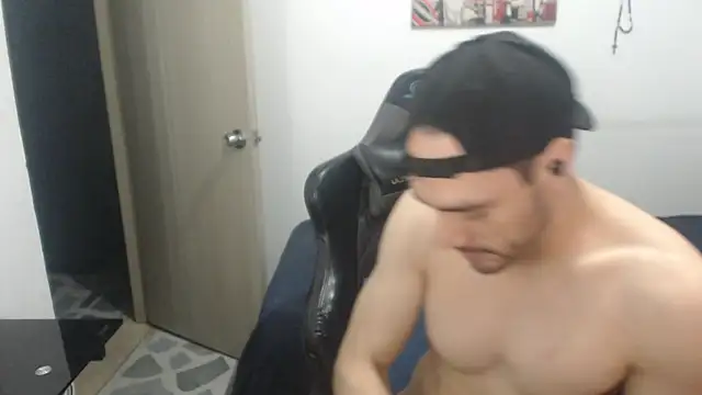 Snapshot of samuelgarcia_ chatting on February 27, 2026, 10:04 am samuelgarcia online show from February 27, 2026, 10:04 am