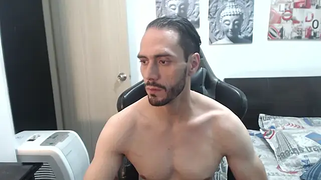 samuelgarcia  online show from January 10, 2025, 11:18 pm