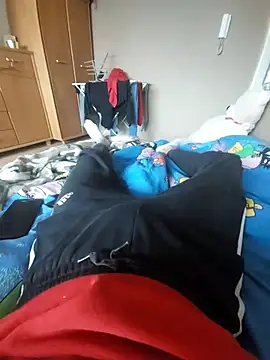 MlodyDres online show from February 27, 2025, 12:45 pm