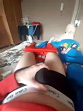 MlodyDres online show from March 5, 2025, 2:34 pm