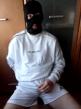 MlodyDres online show from February 20, 2025, 6:39 am