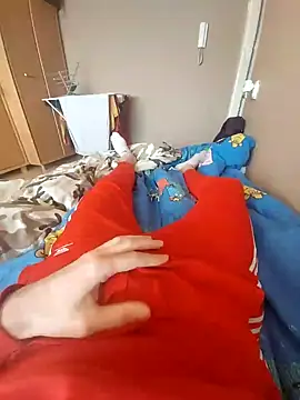 MlodyDres online show from February 16, 2025, 9:48 am