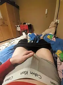 MlodyDres online show from March 12, 2025, 8:41 am