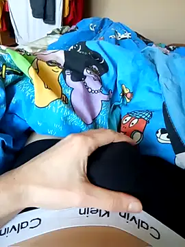 MlodyDres online show from February 16, 2025, 6:21 am