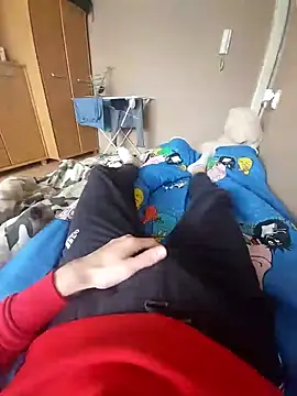 MlodyDres online show from February 13, 2025, 11:50 am