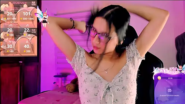 Luniverse online show from December 12, 2024, 12:05 am