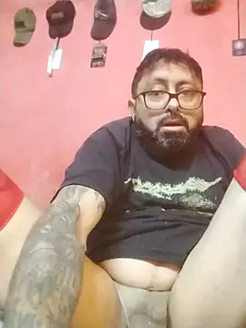 lingerieman420xh online show from June 24, 2026, 5:39 am